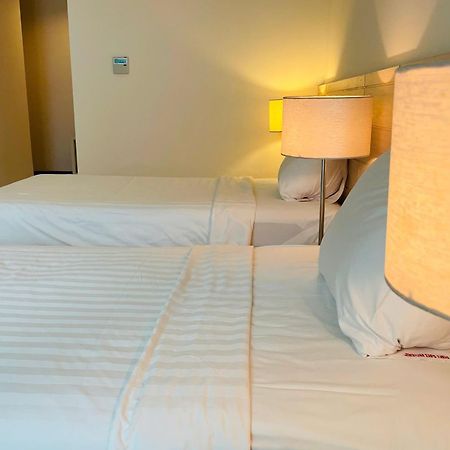 Nhi Phi Hotel Nha Trang Zewnętrze zdjęcie