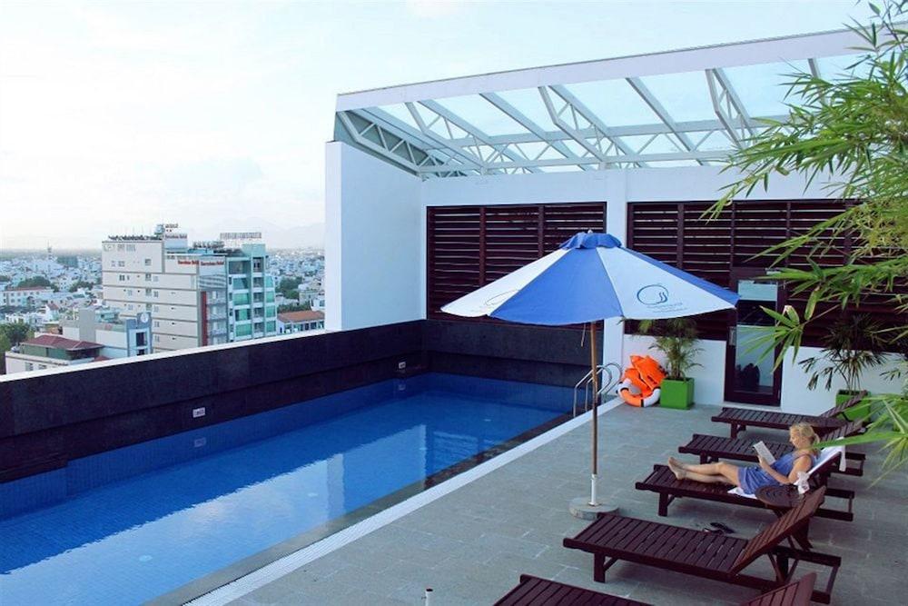 Nhi Phi Hotel Nha Trang Zewnętrze zdjęcie