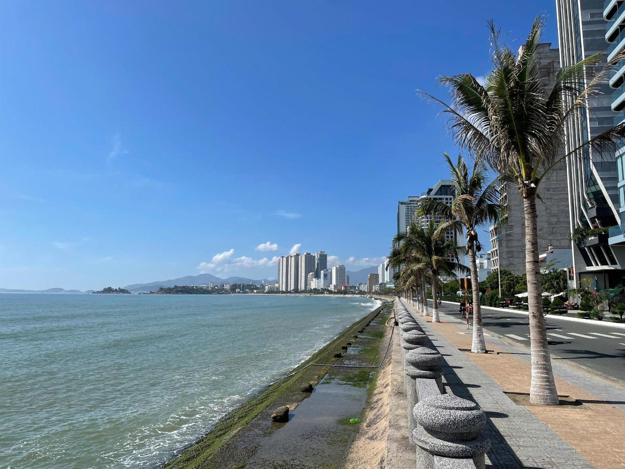 Nhi Phi Hotel Nha Trang Zewnętrze zdjęcie