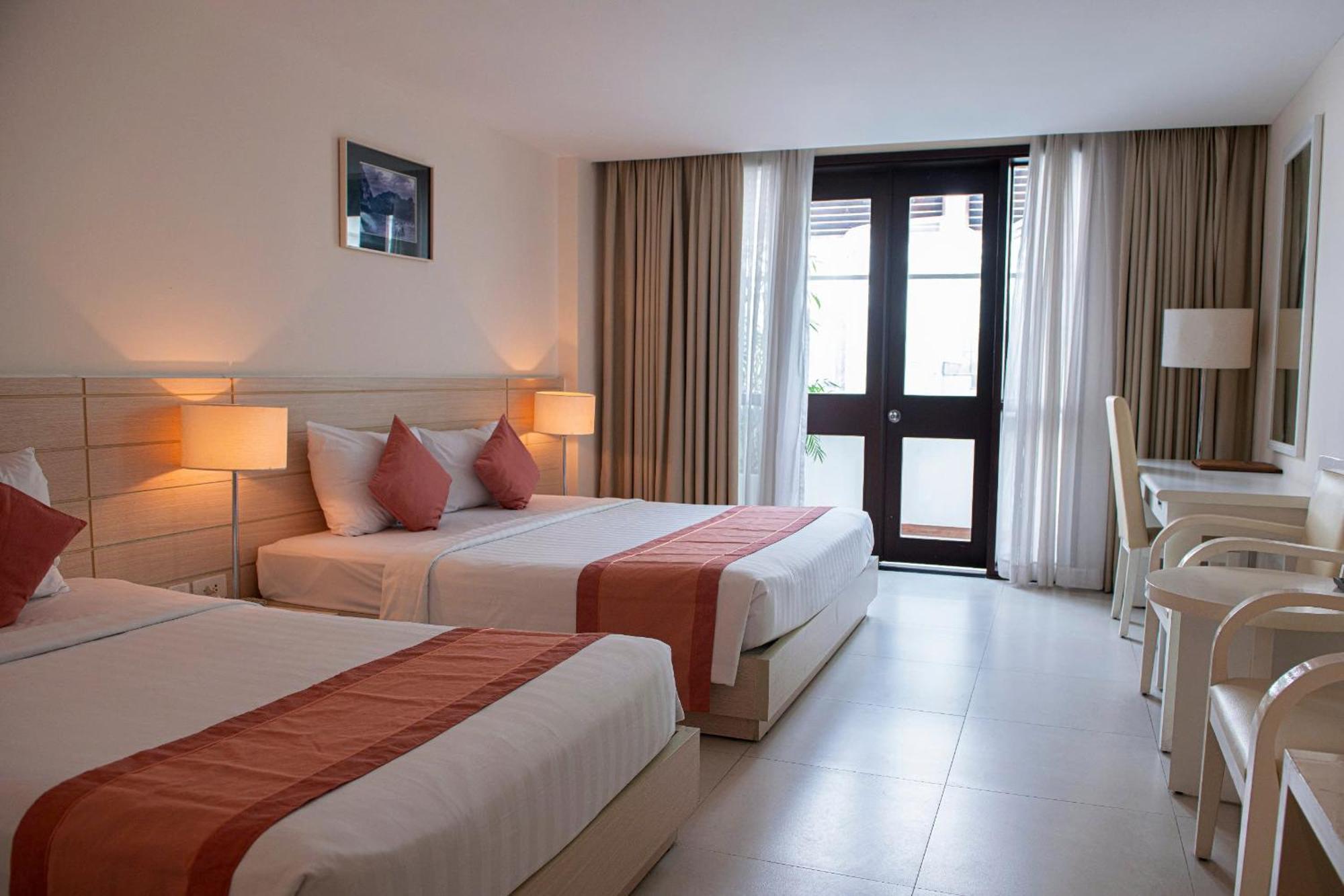 Nhi Phi Hotel Nha Trang Zewnętrze zdjęcie
