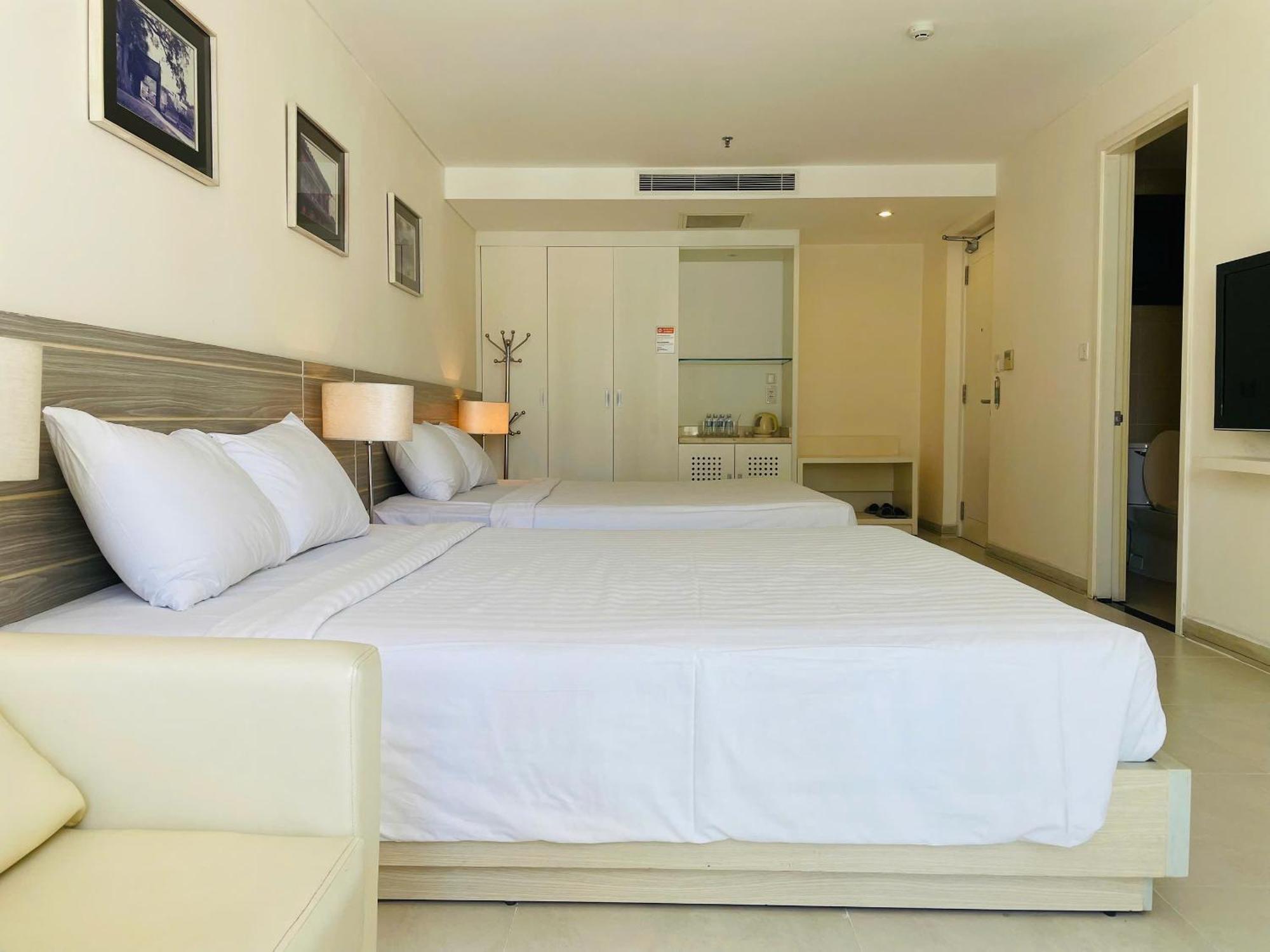 Nhi Phi Hotel Nha Trang Zewnętrze zdjęcie