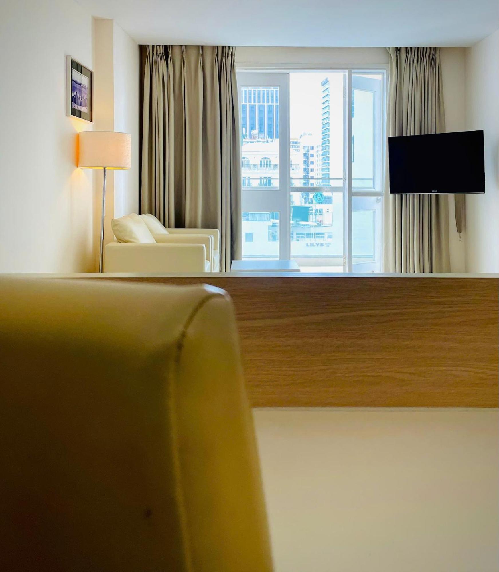 Nhi Phi Hotel Nha Trang Zewnętrze zdjęcie