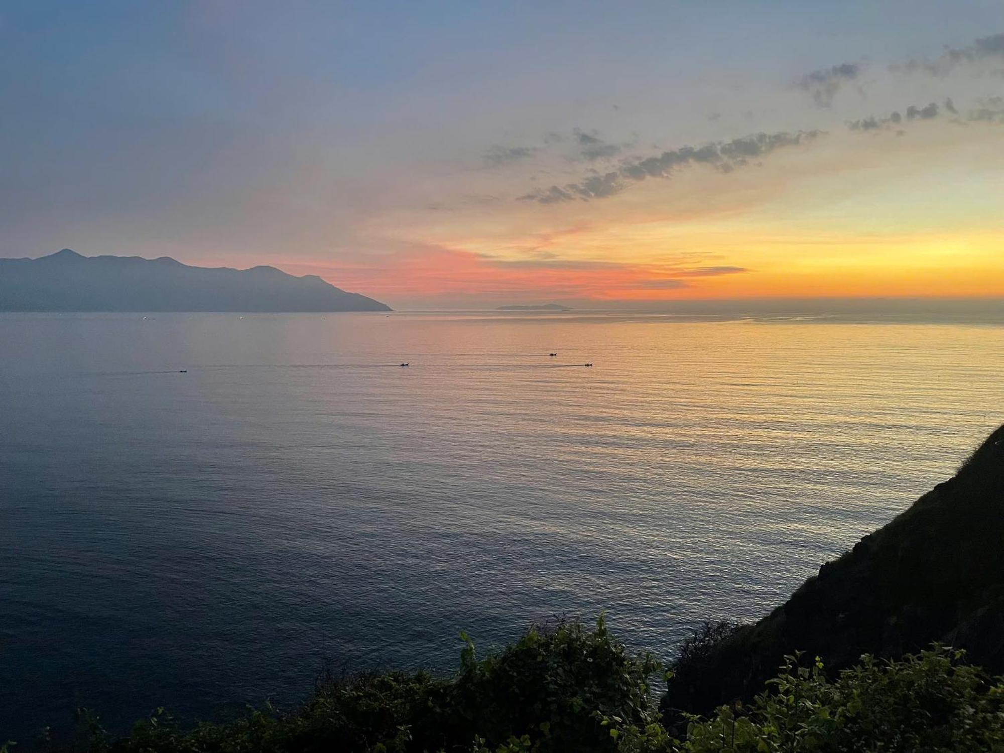 Nhi Phi Hotel Nha Trang Zewnętrze zdjęcie