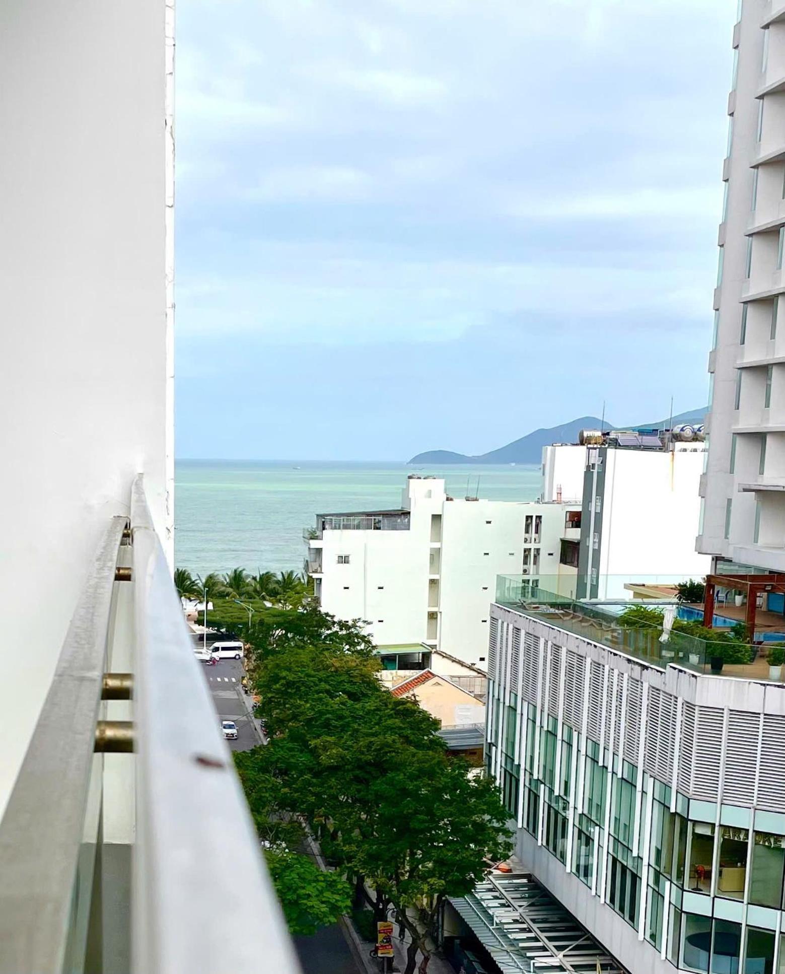 Nhi Phi Hotel Nha Trang Zewnętrze zdjęcie