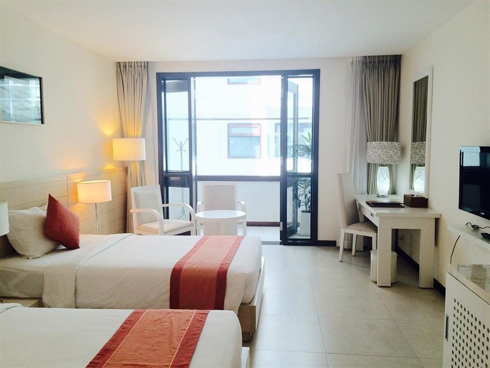Nhi Phi Hotel Nha Trang Zewnętrze zdjęcie
